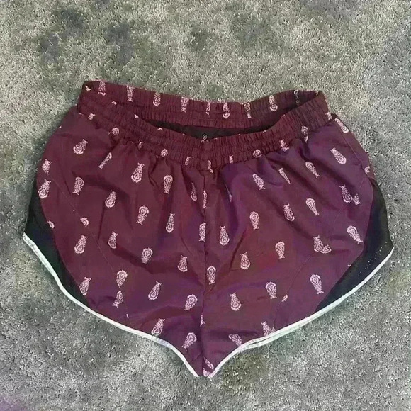 Sweaty Betty Running Workout Shorts EUC size M. 💗 - Picture 6 of 6